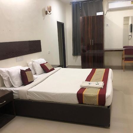Sai Lakshmi Pavanam Chennai Exterior photo