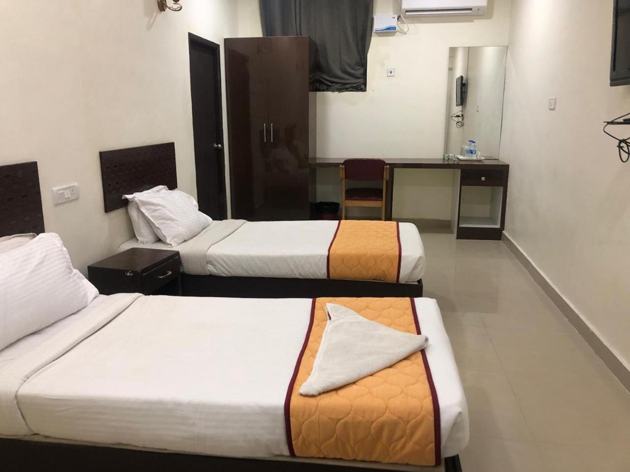 Sai Lakshmi Pavanam Chennai Exterior photo